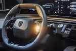 Peugeot показала на видео просторный и технологичный салон нового e-5008